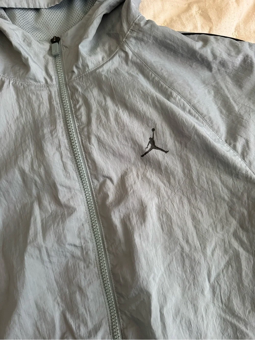 Jordan Sports Men’s Hooded Windbreaker Jacket Grey Small Full Zip Lightweight